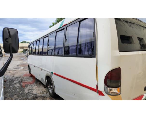 Foto de ONIBUS MARCOPOLO/VOLARE W8 ON, DIESEL, BRANCA, 2008/2009,CHASSI: ...28495, NO ESTADO EM QUE SE ENCONTRA.