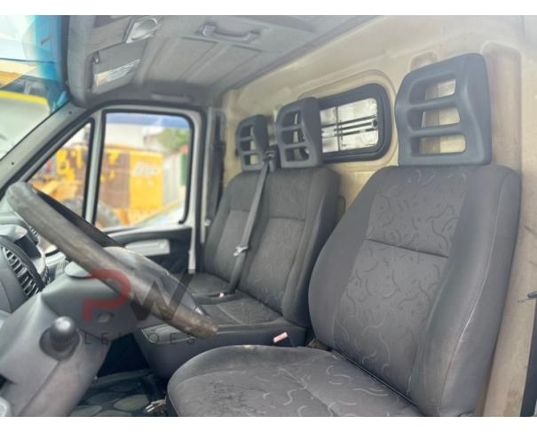 Foto de CAMINHONETE FIAT/DUCATO ATENA AMB, DIESEL, BRANCA, 2014/2014, CHASSI: ...35442, NO ESTADO EM QUE SE ENCONTRA.