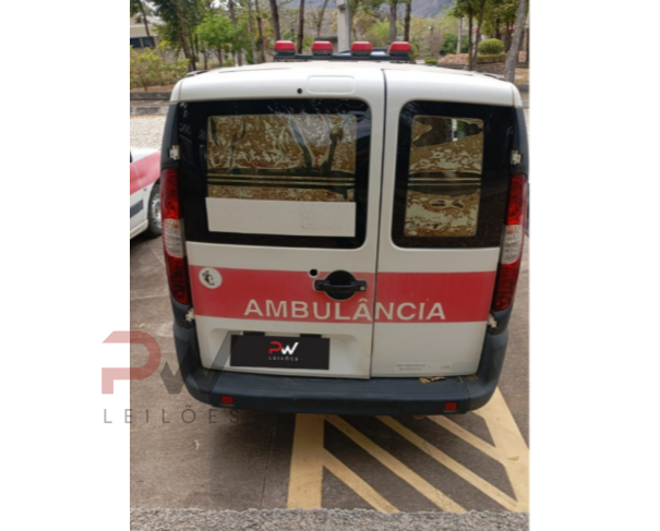 Foto de ESP/CAMINHONETE/AMBULANC FIAT/DOBLO GREENCAR  MO4, ALCOOL/GASOLINA, BRANCA, 2016/2016, CHASSI: ...42516, NO ESTADO EM QUE SE ENCONTRA.