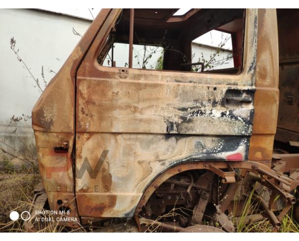 Foto de CAMINHAO VW/13.190 WORKER, DIESEL, VERMELHA, 2014/2014, CHASSI: ...40624, NO ESTADO EM QUE SE ENCONTRA. 