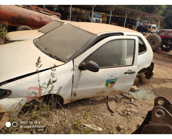 Foto de PASSAGEIRO / AUTOMOVEL FIAT/PALIO FIRE, ALCOOL/GASOLINA, BRANCA, 2015/2015, CHASSI: ...33443,  NO ESTADO EM QUE SE ENCONTRA. 