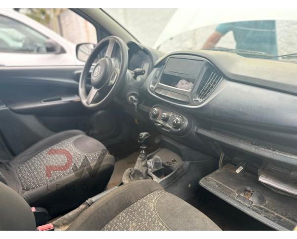 Foto de AUTOMOVEL FIAT/UNO ATTRACTIVE 1.0, ALCOOL/GASOLINA, BRANCA, 2020/2020, CHASSI: ...86302, NO ESTADO EM QUE SE ENCONTRA.