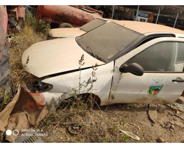 Foto de PASSAGEIRO / AUTOMOVEL FIAT/PALIO FIRE, ALCOOL/GASOLINA, BRANCA, 2015/2015, CHASSI: ...33443,  NO ESTADO EM QUE SE ENCONTRA. 